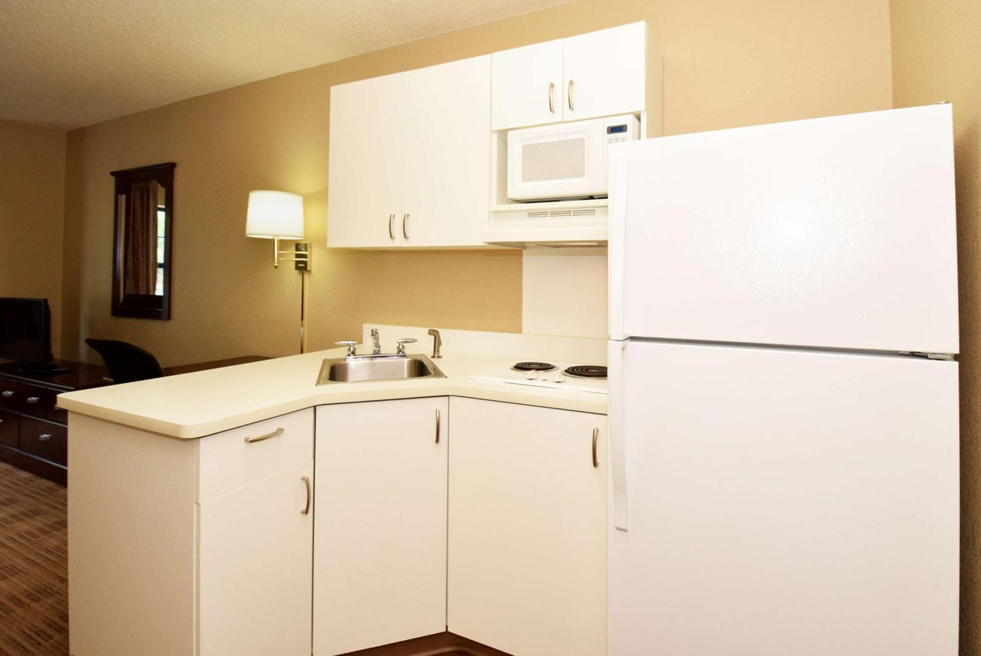 Extended Stay America Suites - Princeton - West Windsor Экстерьер фото
