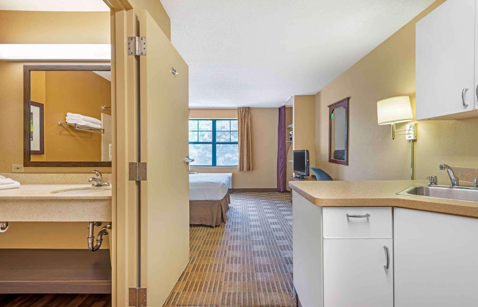 Extended Stay America Suites - Princeton - West Windsor Экстерьер фото